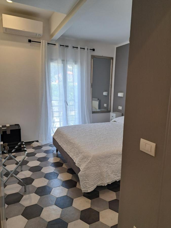 Hotel Pavian à Levanto Extérieur photo
