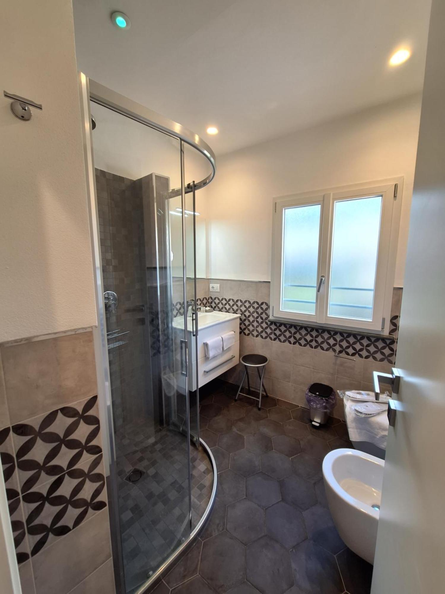 Hotel Pavian à Levanto Extérieur photo
